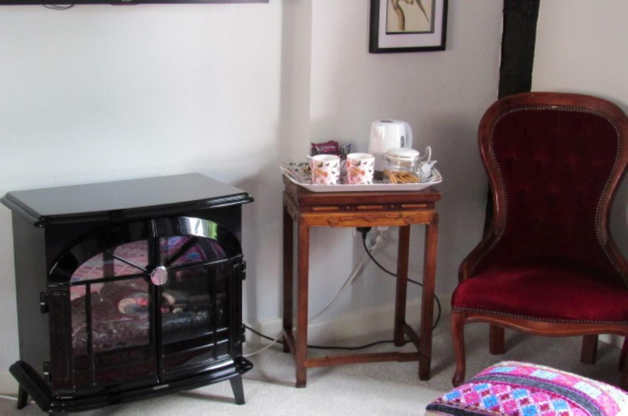The Old Vicarage Hotel & Restaurant Bridgwater Exteriér fotografie A tea table
